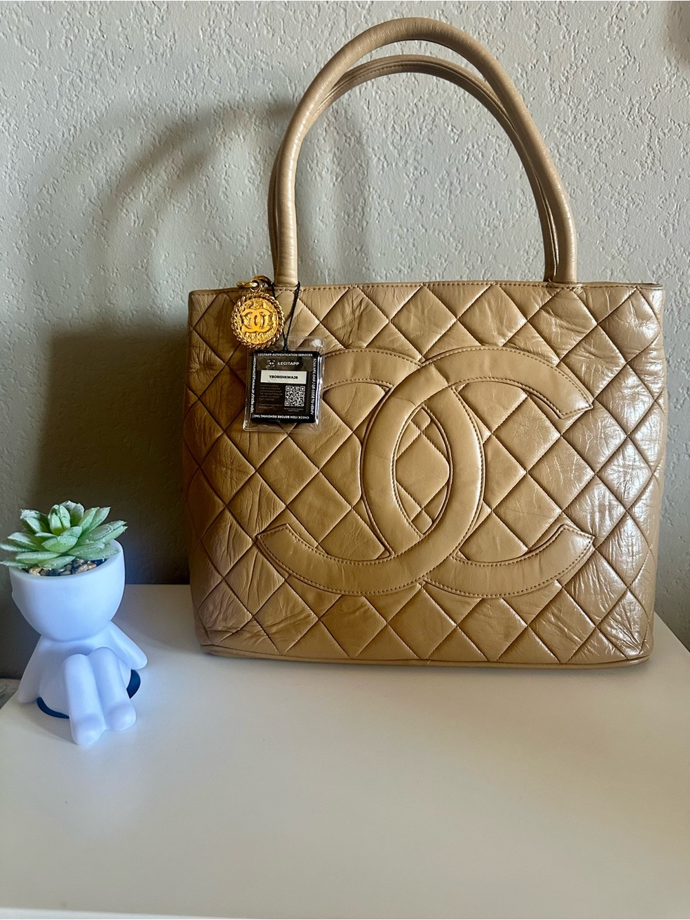 π€« CHANEL Vintage Beige Calfskin Medallion Tote Bag | Classic Timeless Luxury